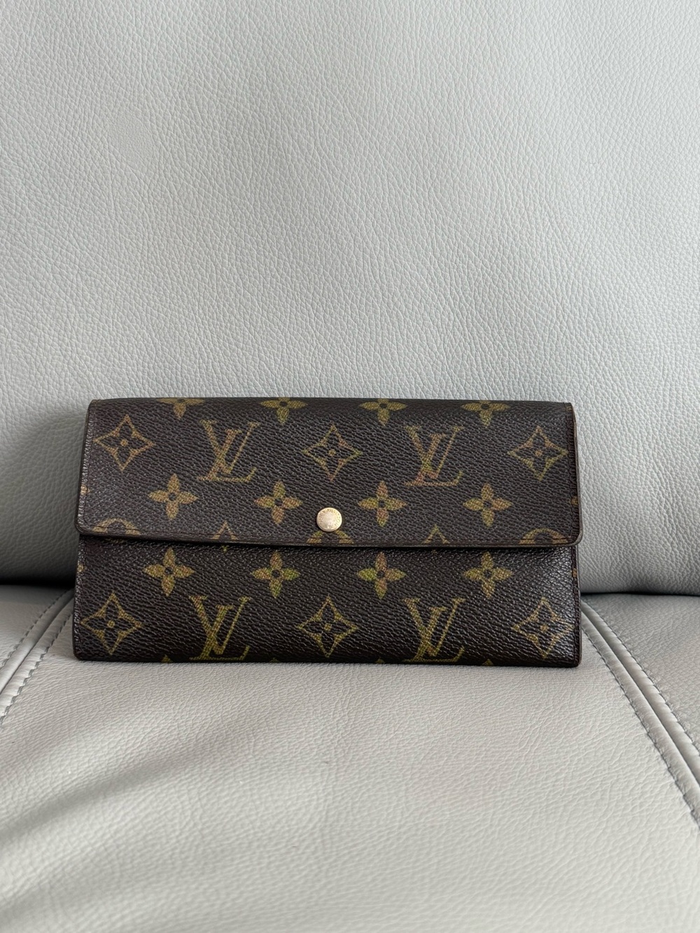 Louis Vuitton Monogram Sarah Wallet